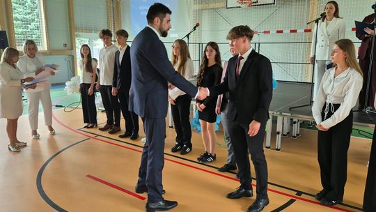 Nowy rok szkolny i nowa hala. Uroczysta inauguracja w chełmskiej „Trójce” [GALERIA ZDJĘĆ] 