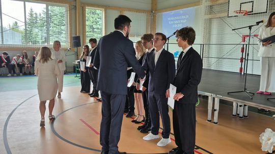 Nowy rok szkolny i nowa hala. Uroczysta inauguracja w chełmskiej „Trójce” [GALERIA ZDJĘĆ] 