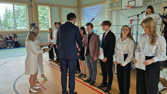 Nowy rok szkolny i nowa hala. Uroczysta inauguracja w chełmskiej „Trójce” [GALERIA ZDJĘĆ] 