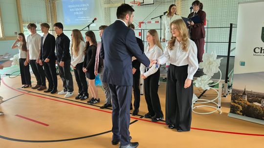 Nowy rok szkolny i nowa hala. Uroczysta inauguracja w chełmskiej „Trójce” [GALERIA ZDJĘĆ] 