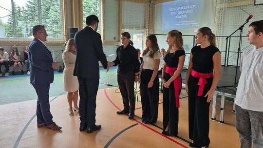 Nowy rok szkolny i nowa hala. Uroczysta inauguracja w chełmskiej „Trójce” [GALERIA ZDJĘĆ] 