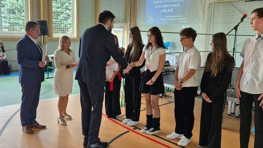 Nowy rok szkolny i nowa hala. Uroczysta inauguracja w chełmskiej „Trójce” [GALERIA ZDJĘĆ] 