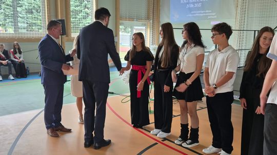 Nowy rok szkolny i nowa hala. Uroczysta inauguracja w chełmskiej „Trójce” [GALERIA ZDJĘĆ] 