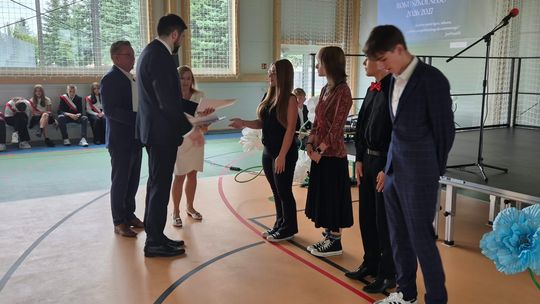 Nowy rok szkolny i nowa hala. Uroczysta inauguracja w chełmskiej „Trójce” [GALERIA ZDJĘĆ] 
