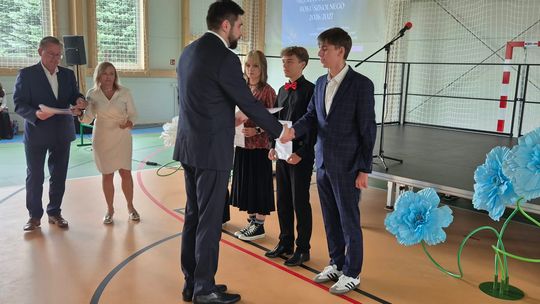 Nowy rok szkolny i nowa hala. Uroczysta inauguracja w chełmskiej „Trójce” [GALERIA ZDJĘĆ] 
