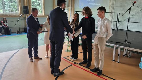 Nowy rok szkolny i nowa hala. Uroczysta inauguracja w chełmskiej „Trójce” [GALERIA ZDJĘĆ] 