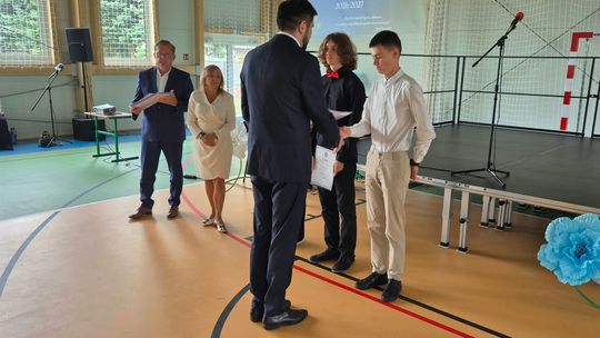 Nowy rok szkolny i nowa hala. Uroczysta inauguracja w chełmskiej „Trójce” [GALERIA ZDJĘĆ] 