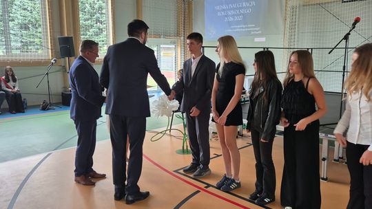 Nowy rok szkolny i nowa hala. Uroczysta inauguracja w chełmskiej „Trójce” [GALERIA ZDJĘĆ] 