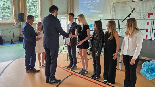 Nowy rok szkolny i nowa hala. Uroczysta inauguracja w chełmskiej „Trójce” [GALERIA ZDJĘĆ] 