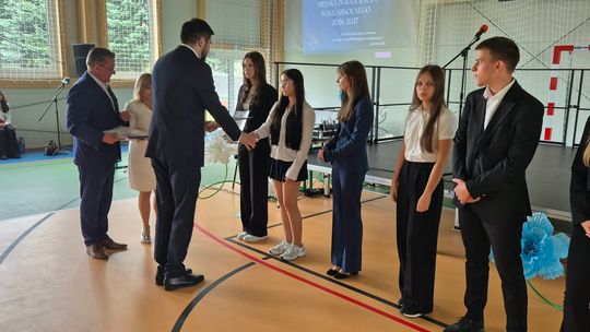 Nowy rok szkolny i nowa hala. Uroczysta inauguracja w chełmskiej „Trójce” [GALERIA ZDJĘĆ] 