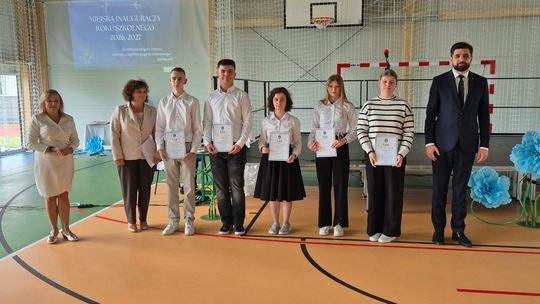 Nowy rok szkolny i nowa hala. Uroczysta inauguracja w chełmskiej „Trójce” [GALERIA ZDJĘĆ] 