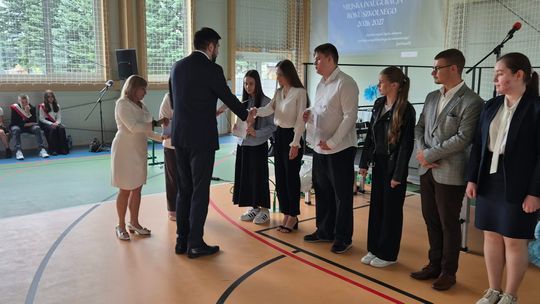 Nowy rok szkolny i nowa hala. Uroczysta inauguracja w chełmskiej „Trójce” [GALERIA ZDJĘĆ] 