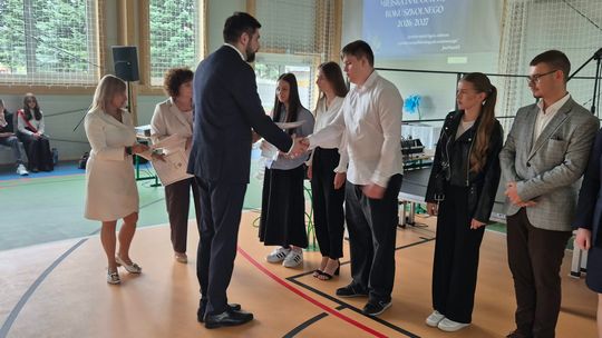 Nowy rok szkolny i nowa hala. Uroczysta inauguracja w chełmskiej „Trójce” [GALERIA ZDJĘĆ] 