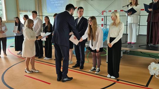 Nowy rok szkolny i nowa hala. Uroczysta inauguracja w chełmskiej „Trójce” [GALERIA ZDJĘĆ] 