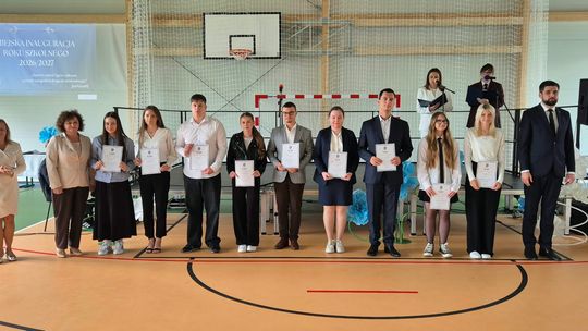 Nowy rok szkolny i nowa hala. Uroczysta inauguracja w chełmskiej „Trójce” [GALERIA ZDJĘĆ] 