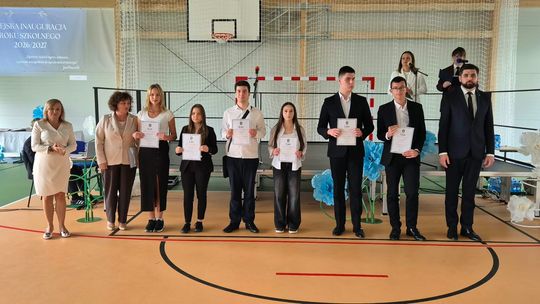 Nowy rok szkolny i nowa hala. Uroczysta inauguracja w chełmskiej „Trójce” [GALERIA ZDJĘĆ] 