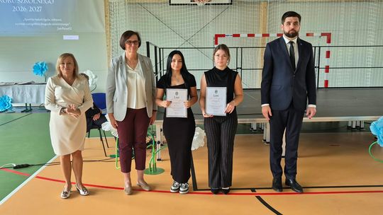 Nowy rok szkolny i nowa hala. Uroczysta inauguracja w chełmskiej „Trójce” [GALERIA ZDJĘĆ] 