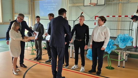 Nowy rok szkolny i nowa hala. Uroczysta inauguracja w chełmskiej „Trójce” [GALERIA ZDJĘĆ] 