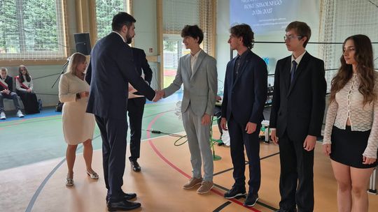 Nowy rok szkolny i nowa hala. Uroczysta inauguracja w chełmskiej „Trójce” [GALERIA ZDJĘĆ] 