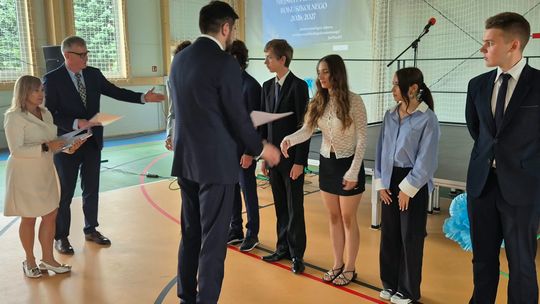 Nowy rok szkolny i nowa hala. Uroczysta inauguracja w chełmskiej „Trójce” [GALERIA ZDJĘĆ] 
