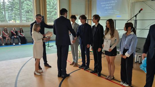 Nowy rok szkolny i nowa hala. Uroczysta inauguracja w chełmskiej „Trójce” [GALERIA ZDJĘĆ] 