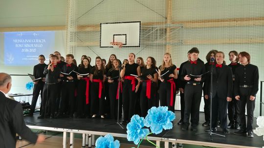 Nowy rok szkolny i nowa hala. Uroczysta inauguracja w chełmskiej „Trójce” [GALERIA ZDJĘĆ] 