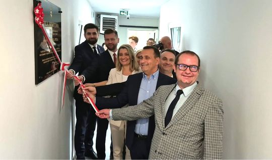 Nowy rok szkolny i nowa hala. Uroczysta inauguracja w chełmskiej „Trójce” [GALERIA ZDJĘĆ]