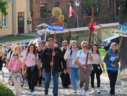 Rozpoczął się odpust na Górze Chełmskiej. Przybyli pielgrzymi i wierni [ZDJĘCIA]