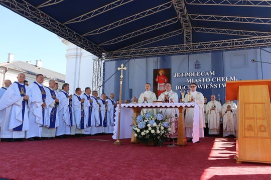 Chełm. Suma pontyfikalna, której przewodniczy arcybiskup Antonio Guido Filipazzi, Nuncjusz Apostolski w Polsce [GALERIA ZDJĘĆ] 
