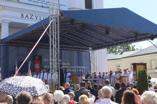 Chełm. Suma pontyfikalna, której przewodniczy arcybiskup Antonio Guido Filipazzi, Nuncjusz Apostolski w Polsce [GALERIA ZDJĘĆ] 