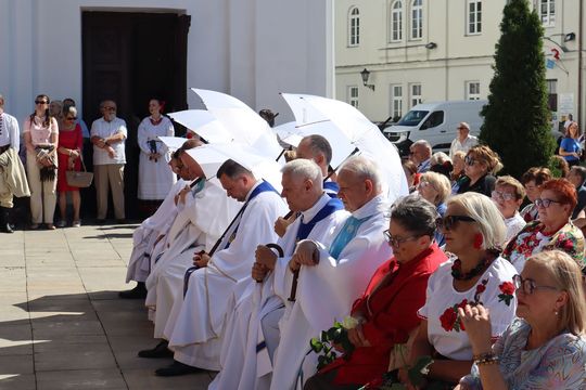 Chełm. Suma pontyfikalna, której przewodniczy arcybiskup Antonio Guido Filipazzi, Nuncjusz Apostolski w Polsce [GALERIA ZDJĘĆ] 