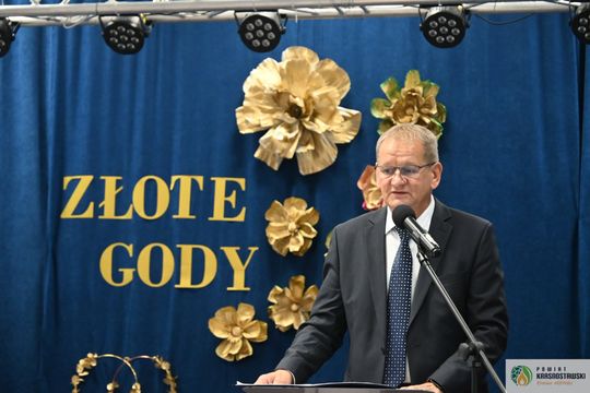 Pół wieku i więcej razem. W Fajsławicach świętowali niezwykłe małżeńskie jubileusze [GALERIA ZDJĘĆ]