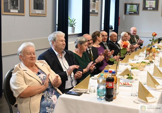 Pół wieku i więcej razem. W Fajsławicach świętowali niezwykłe małżeńskie jubileusze [GALERIA ZDJĘĆ]