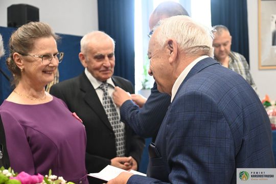 Pół wieku i więcej razem. W Fajsławicach świętowali niezwykłe małżeńskie jubileusze [GALERIA ZDJĘĆ]