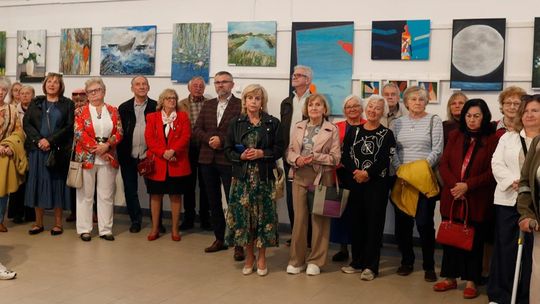 Wernisaż prac poplenerowych Stowarzyszenia Twórczego "Pasja" [galeria zdjęć]