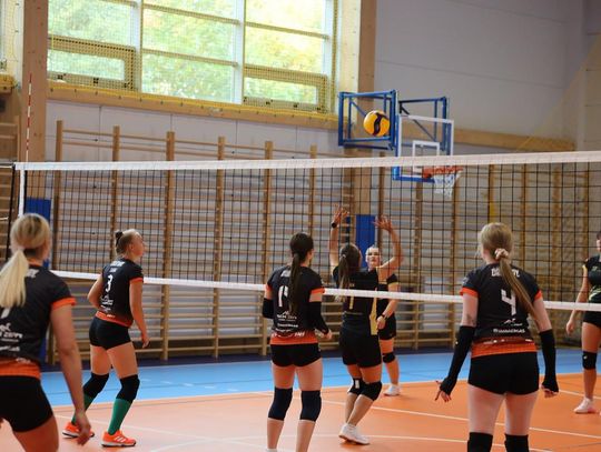 Amatorska Liga Siatkówki Kobiet w Leśniowicach - 4. kolejka [GALERIA ZDJĘĆ]