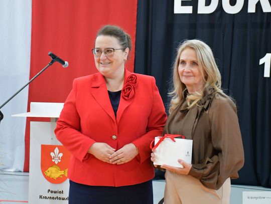 Nauczyciele z powiatu krasnostawskiego wyróżnieni podczas Dnia Edukacji Narodowej [ZDJĘCIA]