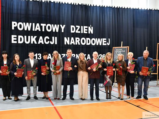 Nauczyciele z powiatu krasnostawskiego wyróżnieni podczas Dnia Edukacji Narodowej [ZDJĘCIA]