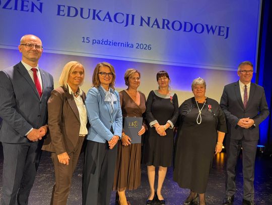 Medale i nagrody dla nauczycieli podczas wojewódzkich obchodów Dnia Edukacji Narodowej we Włodawie [ZDJĘCIA]