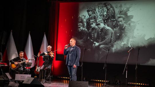 Koncert „Echa Wolności”. Włodawa oddała hołd żołnierzom podziemia. 80. rocznica rozbicia urzędu bezpieczeństwa [ZDJĘCIA]