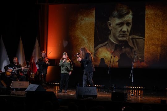 Koncert „Echa Wolności”. Włodawa oddała hołd żołnierzom podziemia. 80. rocznica rozbicia urzędu bezpieczeństwa [ZDJĘCIA]